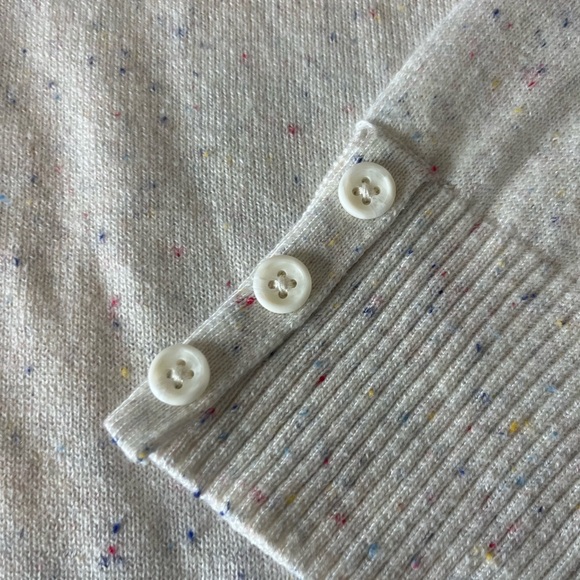 Women’s Talbots V-necked Sweater - size M, cream with multi-color speckled. - Picture 4 of 5
